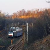 E189-452