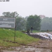 Załatany wał przy Nowohuckiej #3