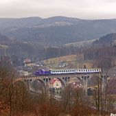 SU42-1002