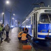 Wstawianie wózka na rolki