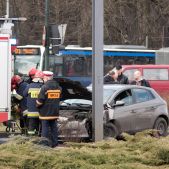 Kolizja ze słupem na Rondzie Matecznego