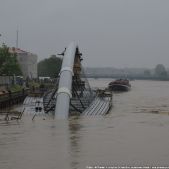 Budowa kładki dla pieszych przez Wisłę - 2010-05-18