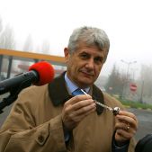 Prezes MPK z kluczykiem od Mercedesa