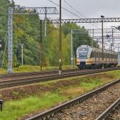 2 120 003