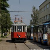 #94 "komárek"