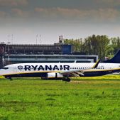 Boeing 737-8AS #EI-DWO