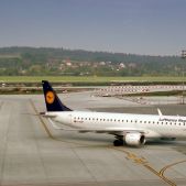 Embraer ERJ190-200LR #D-AEBP