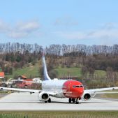 Boeing 737-8Q8 #LN-NON