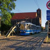 Konstal 105NWr #2324+2323