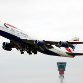 Boeing 747-400 G-BNLT