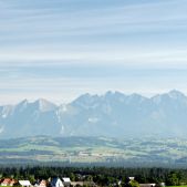 Widok na Tatry z Przełęczy Sieniawskiej