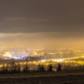 Panorama Nowego Sącza nocą ...