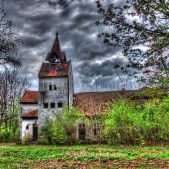 Opuszczony budynek szkoły