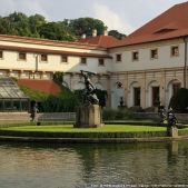Sadzawka w ogrodach Wallensteina