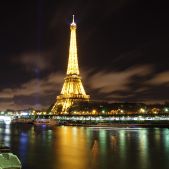La Tour Eiffel at night