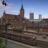 EN57-736