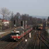 EN57-1037