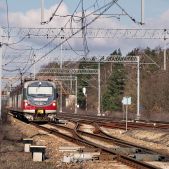 EN57-2077