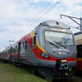 EN57AKM-3005