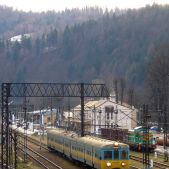 EN57-913