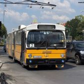 Mercedes O305G #B 8189CC