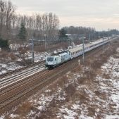 5 370 005